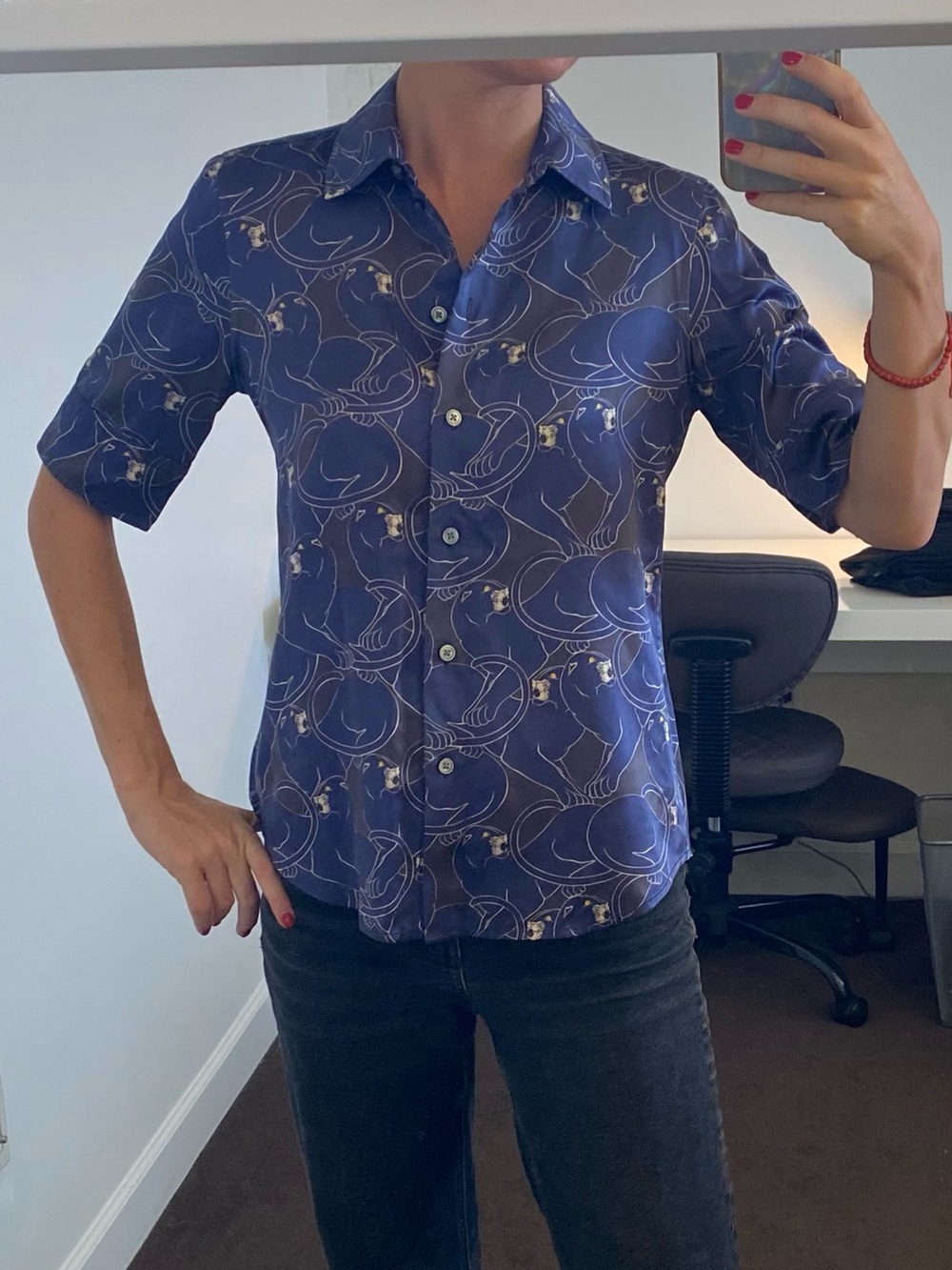 Marc Jacobs navy blue silk button up shirt with jaguar print. Size: 2